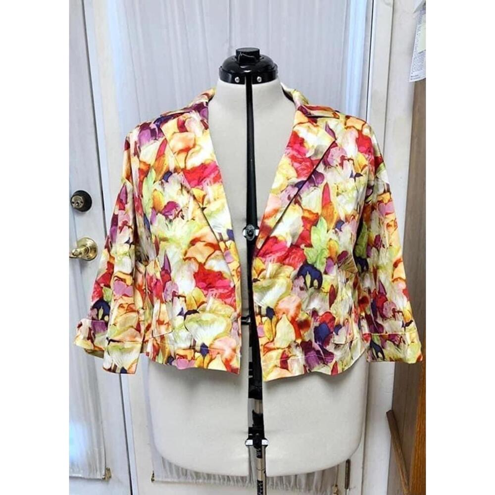 Newport News. Size 18 cropped jacket. New with tags.